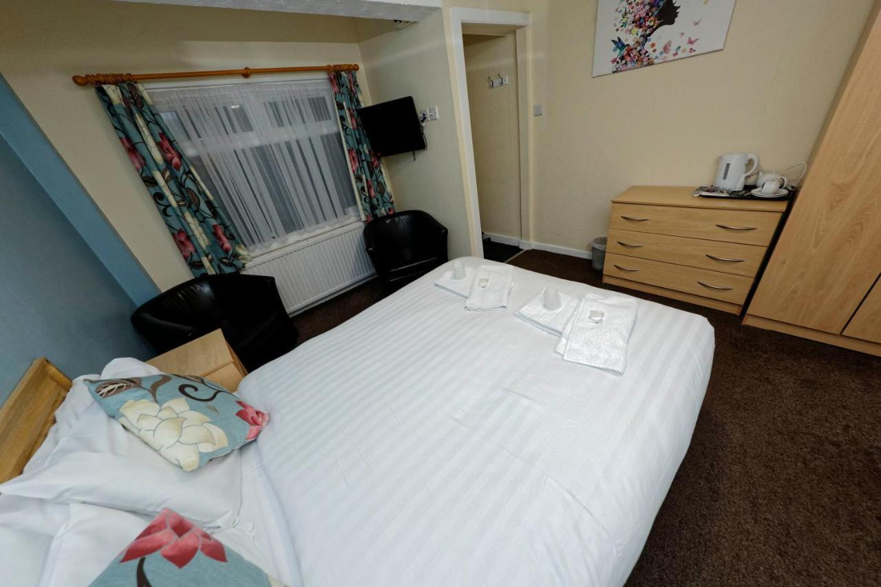 Sand Bay Holiday Village - Adults Only Weston-super-Mare Exteriör bild