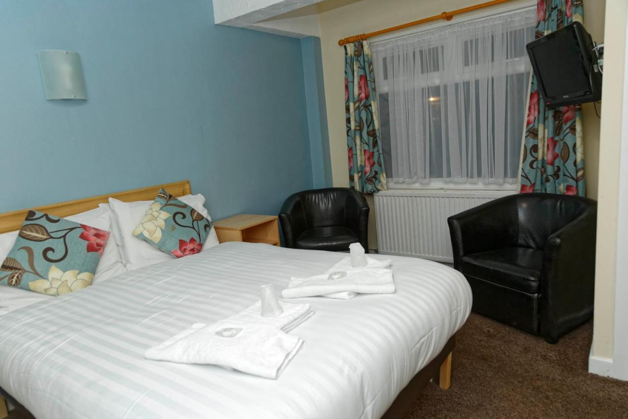 Sand Bay Holiday Village - Adults Only Weston-super-Mare Exteriör bild