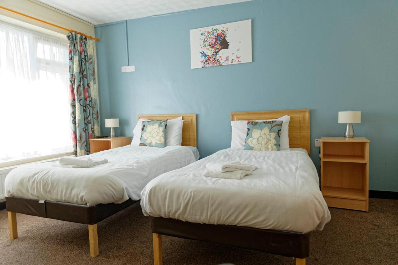 Sand Bay Holiday Village - Adults Only Weston-super-Mare Exteriör bild