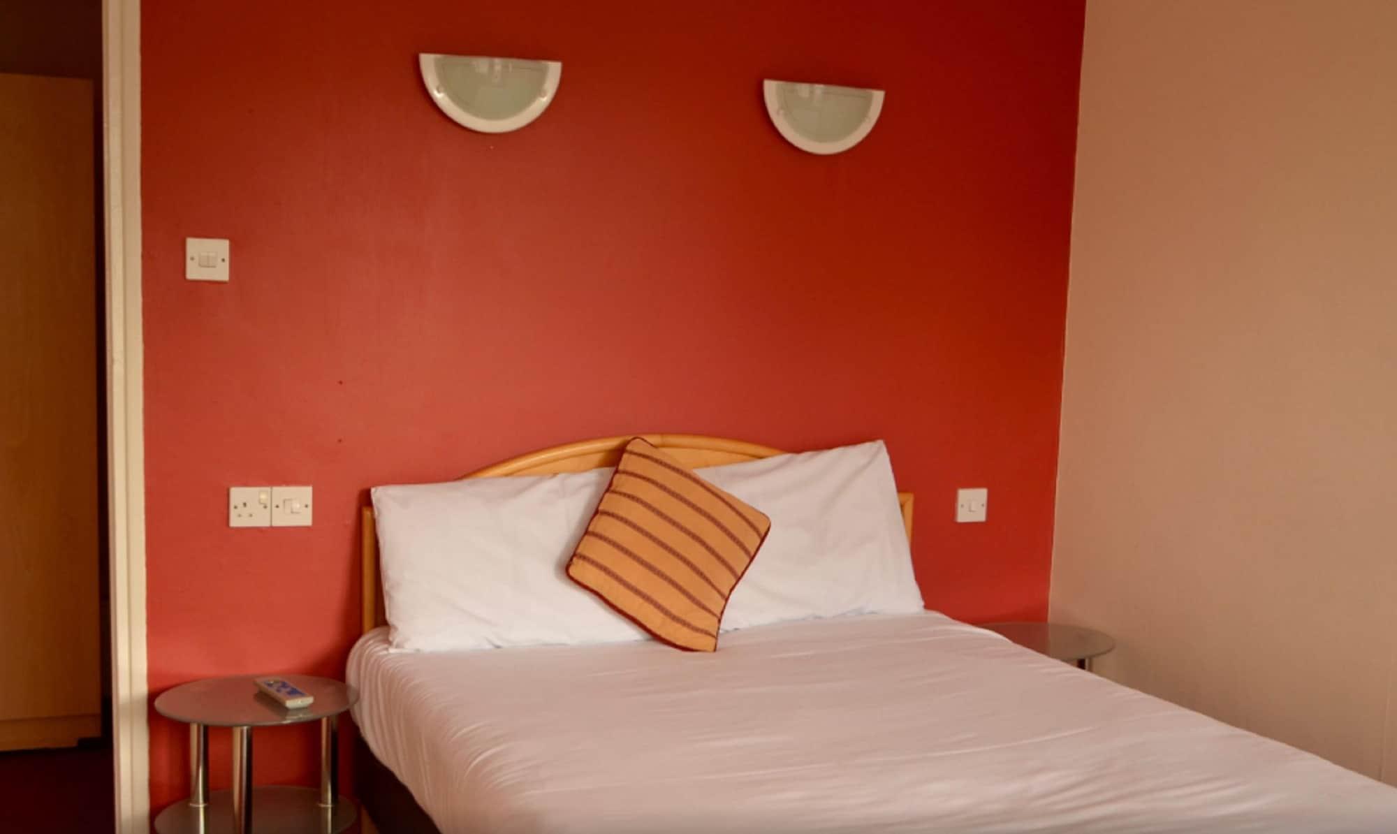 Sand Bay Holiday Village - Adults Only Weston-super-Mare Exteriör bild