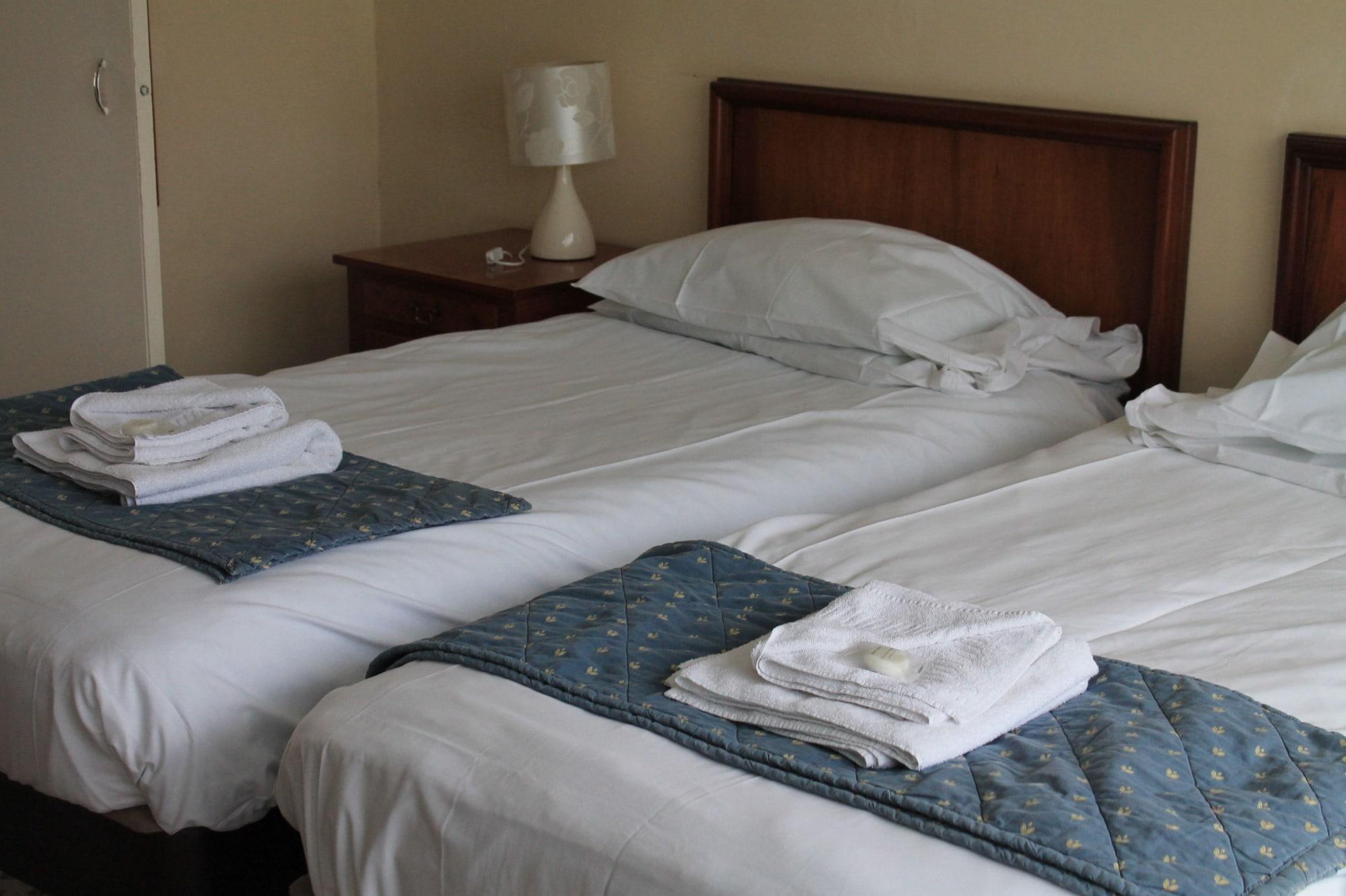 Sand Bay Holiday Village - Adults Only Weston-super-Mare Exteriör bild