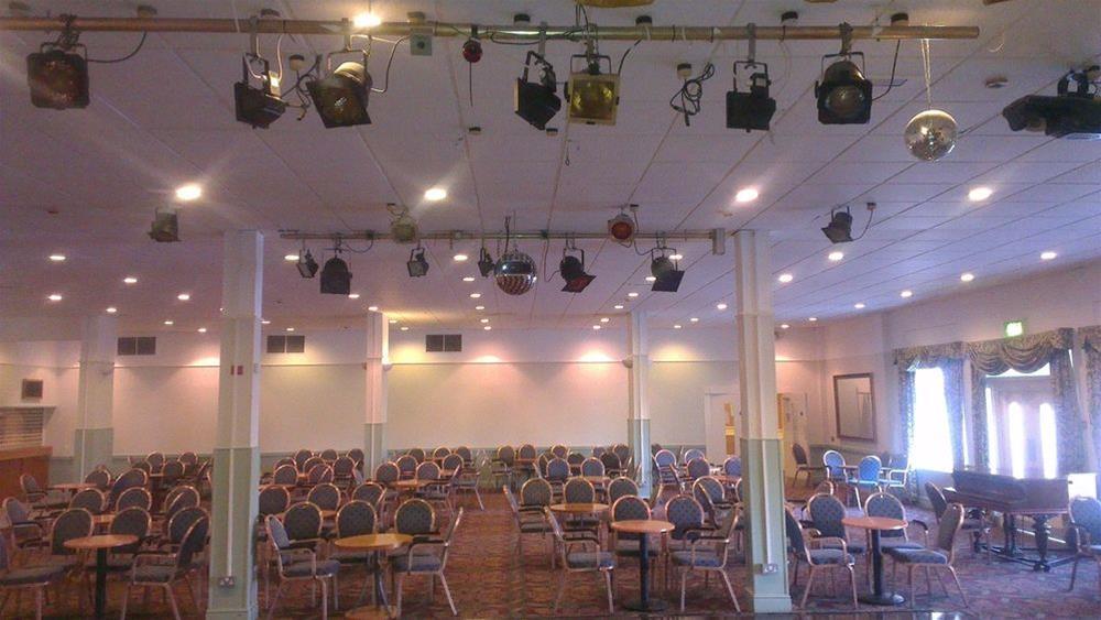 Sand Bay Holiday Village - Adults Only Weston-super-Mare Exteriör bild