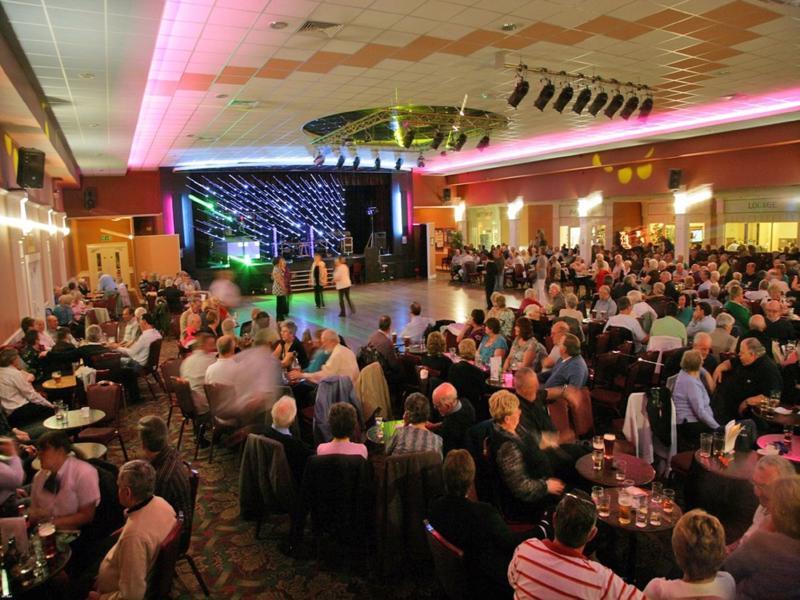 Sand Bay Holiday Village - Adults Only Weston-super-Mare Exteriör bild