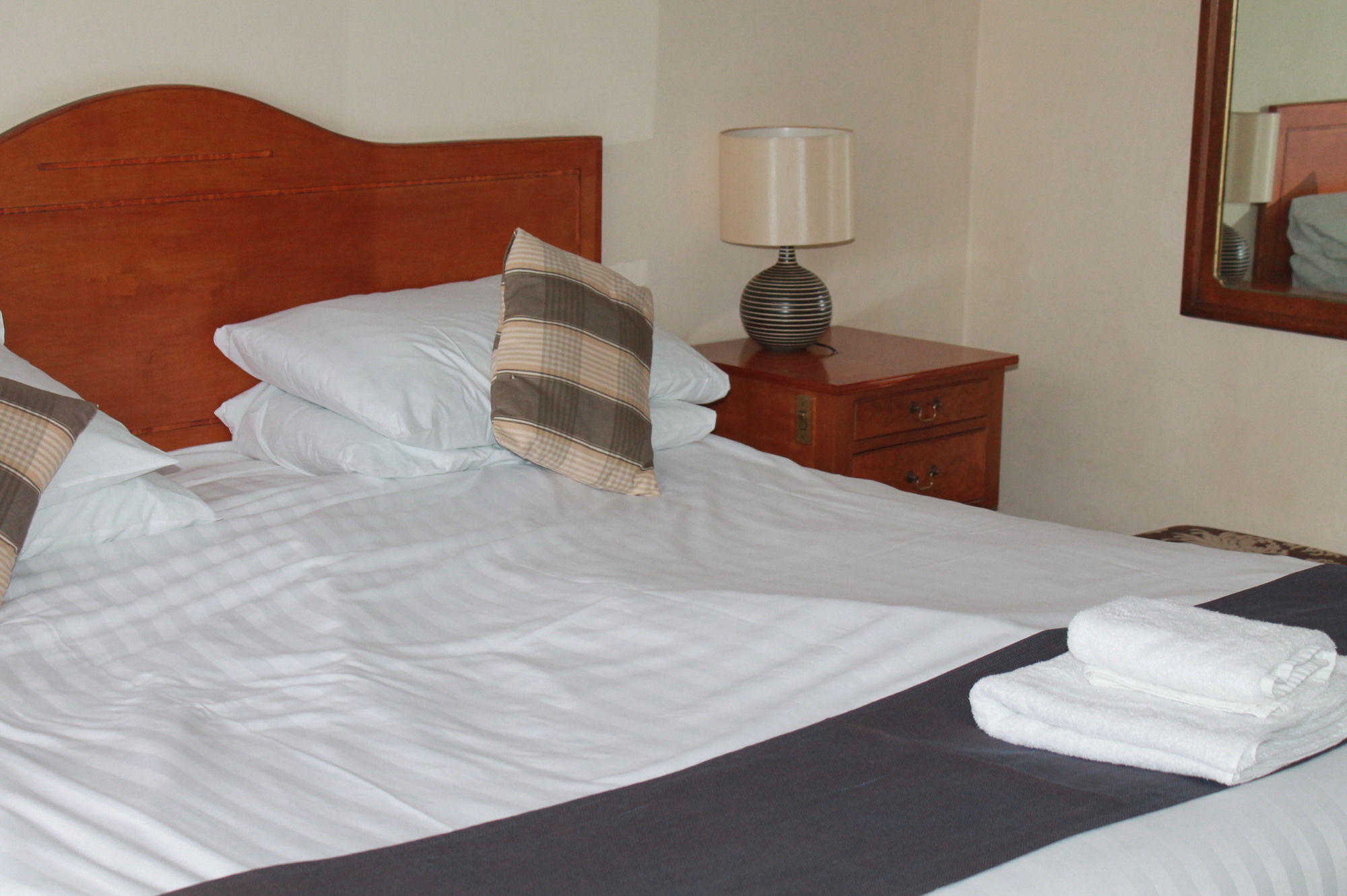 Sand Bay Holiday Village - Adults Only Weston-super-Mare Exteriör bild